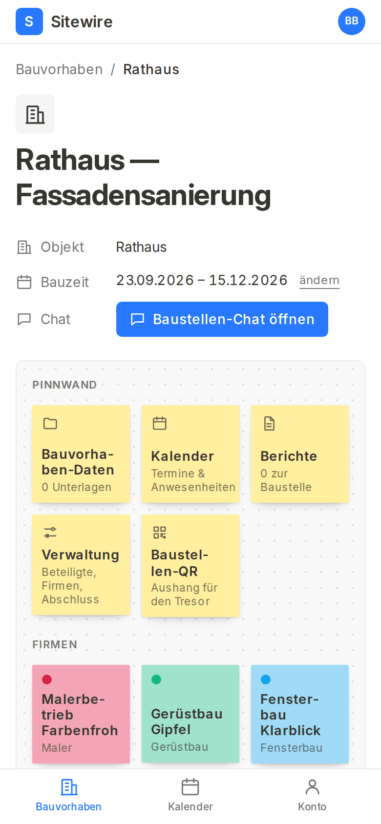 Sitewire auf dem Handy: die Pinnwand eines Bauvorhabens mit Bauzeit, Chat-Zugang und Firmen